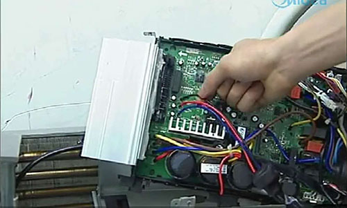 雅江美的空调电话是多少